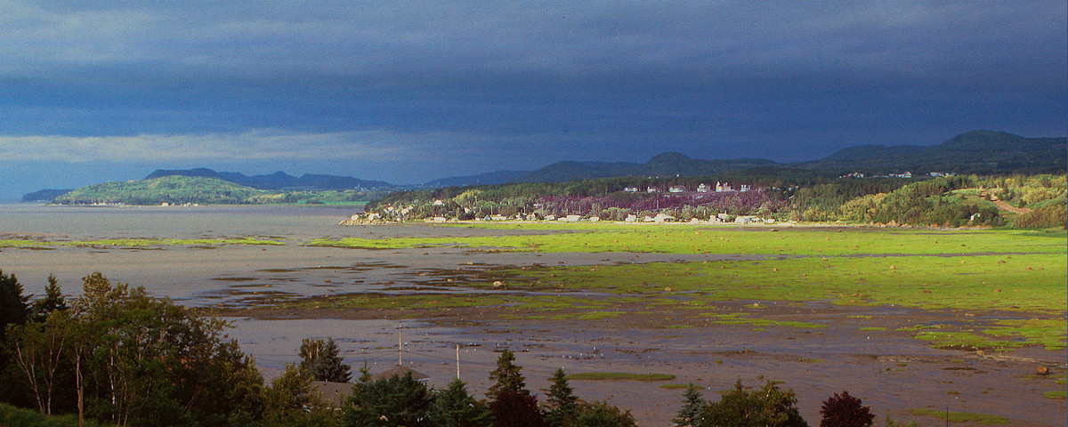 ST.LAWRENCE RIVER AT TROIS PISTOLES